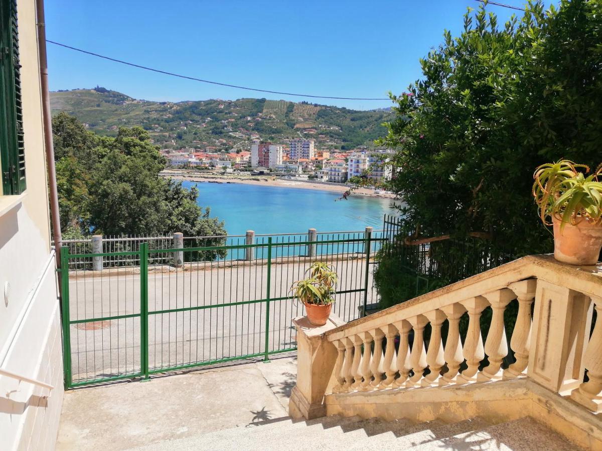 Panoramic Apartments In Villa In Center "The Beach And The Cliff" 1 Agropoli Kültér fotó