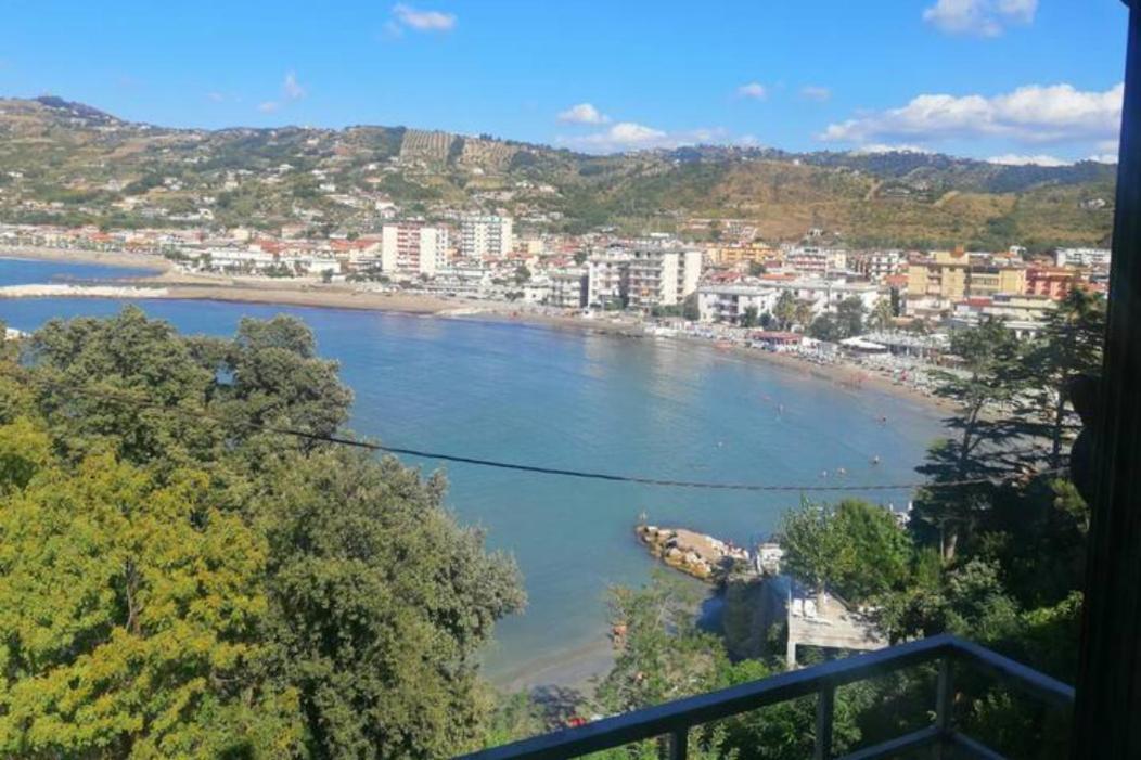 Panoramic Apartments In Villa In Center "The Beach And The Cliff" 1 Agropoli Kültér fotó