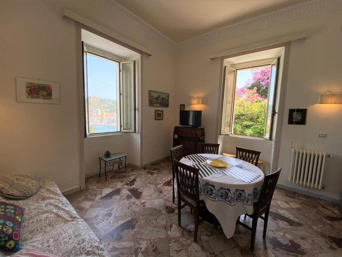 Panoramic Apartments In Villa In Center "The Beach And The Cliff" 1 Agropoli Kültér fotó